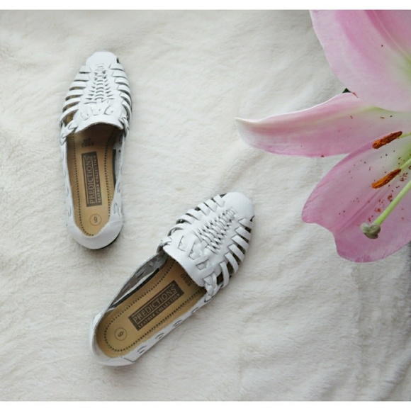 Vintage Shoes - Vintage White Woven Leather Huarache Flats Sandals
